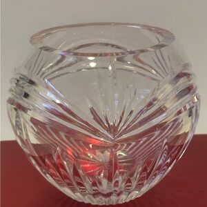 Marquis by Waterford "Calais" Crystal Globe
Bowl. 4.25 inches.